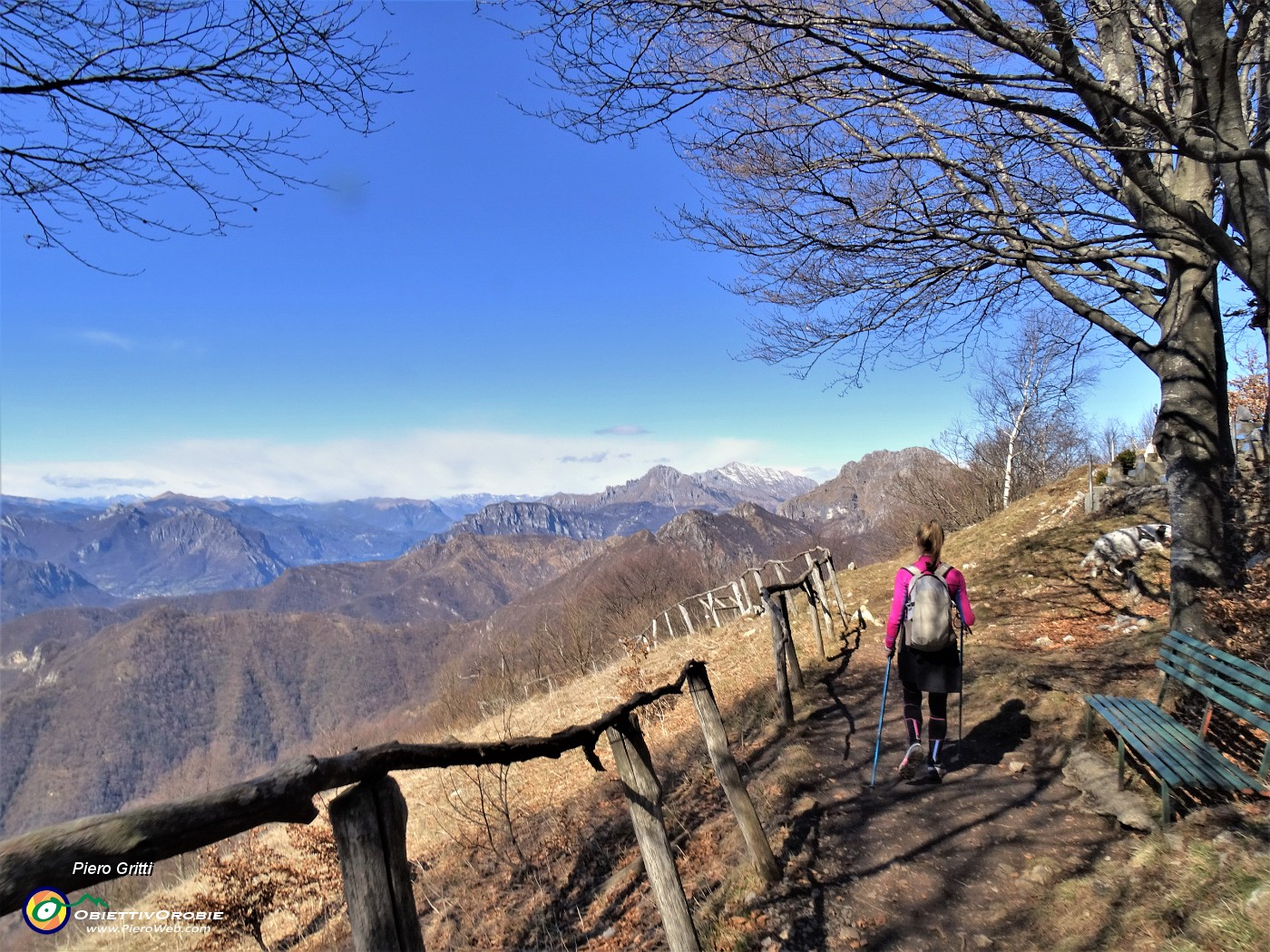 72 Scendendo dal Monte Tesoro.JPG